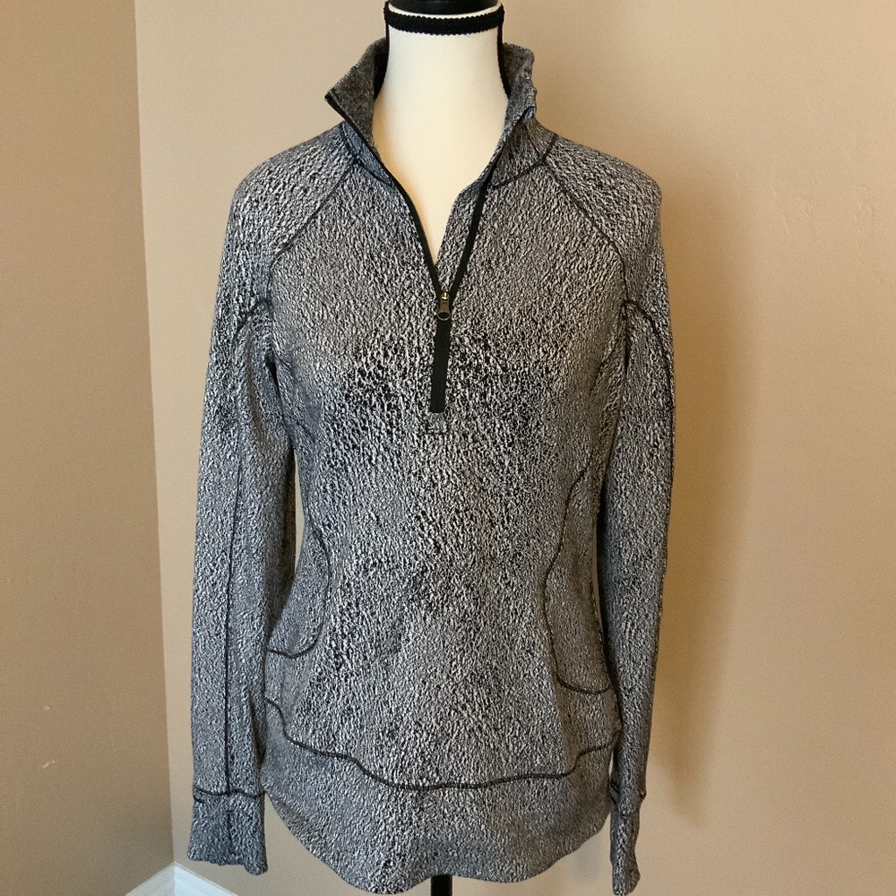 LuluLemon pull over top